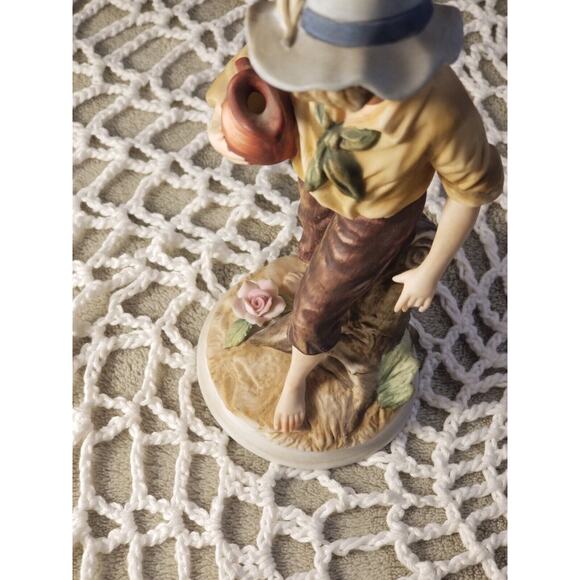 Andrea By Sadek Hand Painted‎ Porcelain Figurine Country Boy 7979 - Picture 5 of 15